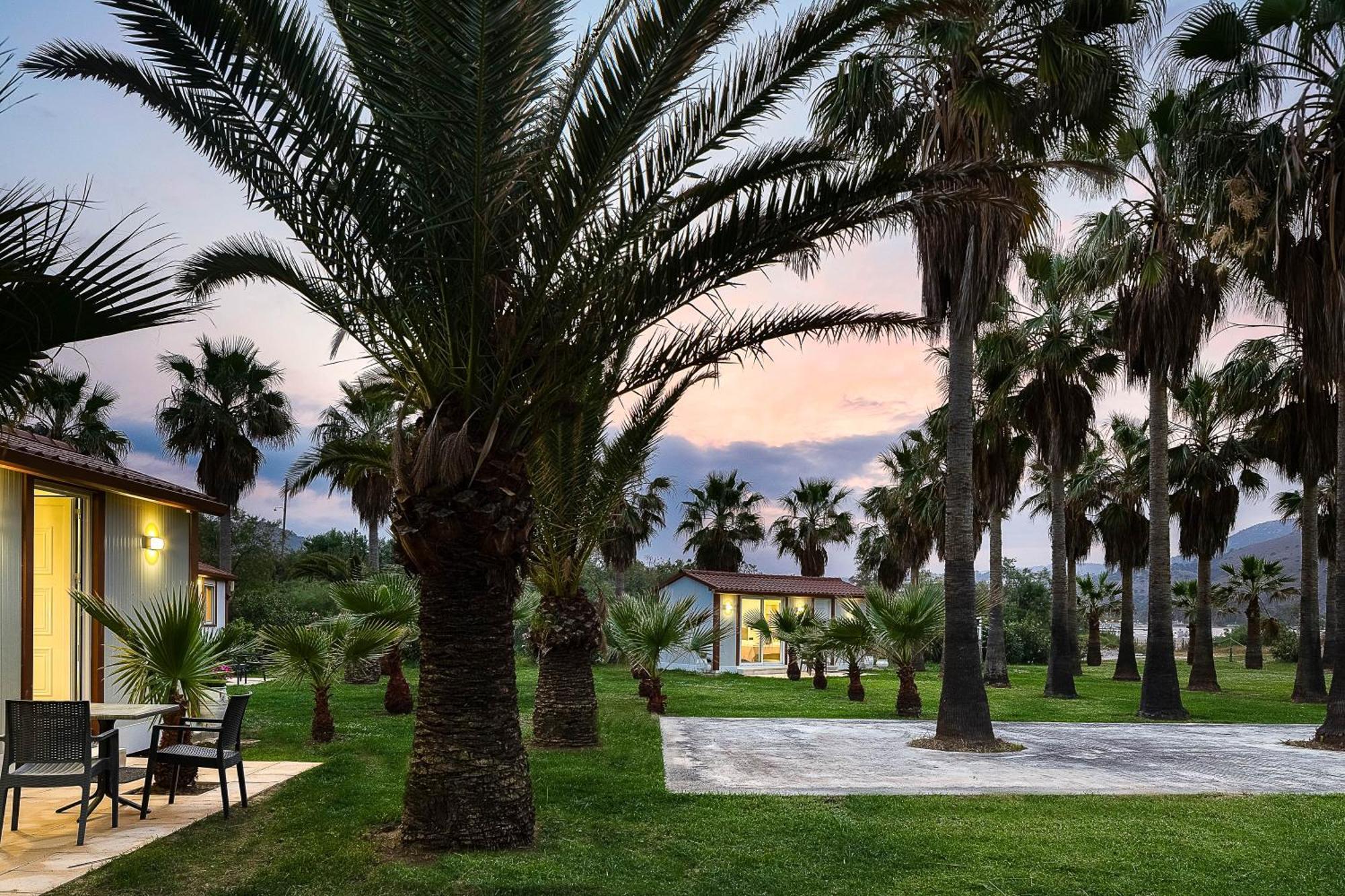 La Palma Beachfront Suites ゲオルギオポリス エクステリア 写真